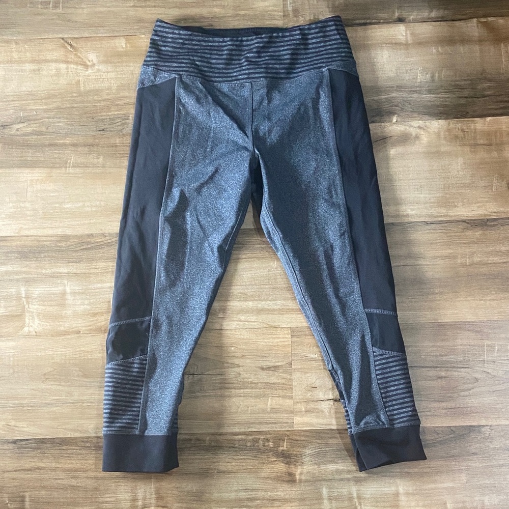 Kyodan Charcoal and Black Capris